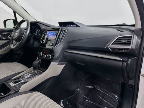 Used 2023 Subaru Forester Premium image 29