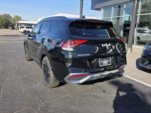 Used 2024 Kia Sportage SX image 8
