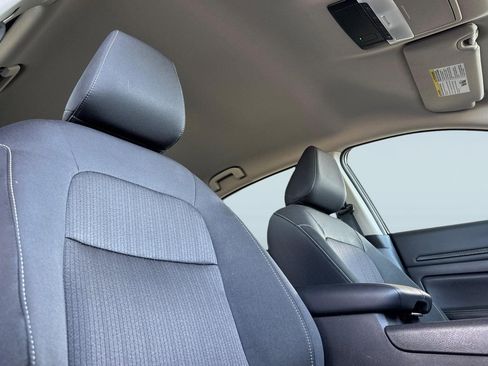 Used 2025 Nissan Altima 2.5 SV image 25