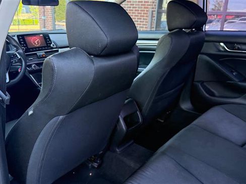 Used 2018 Honda Accord LX image 20