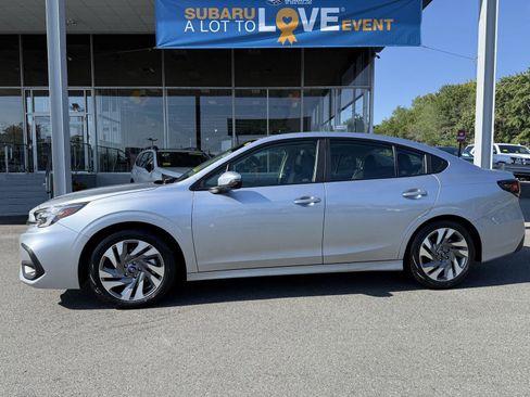Used 2025 Subaru Legacy Limited image 1