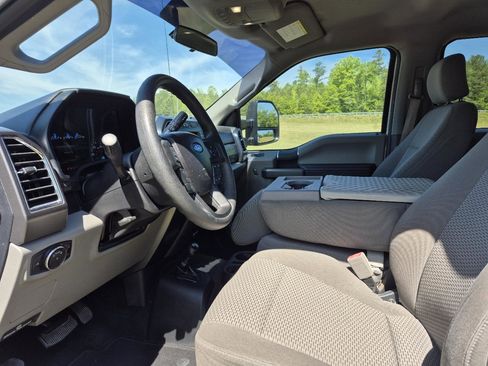 Used 2017 Ford F250 XLT AWD/4WD image 14
