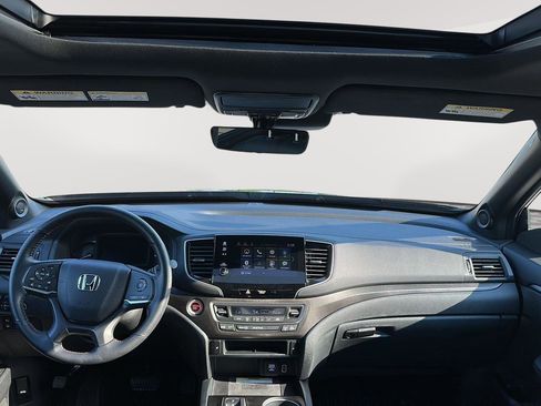 Used 2023 Honda Passport TrailSport image 38