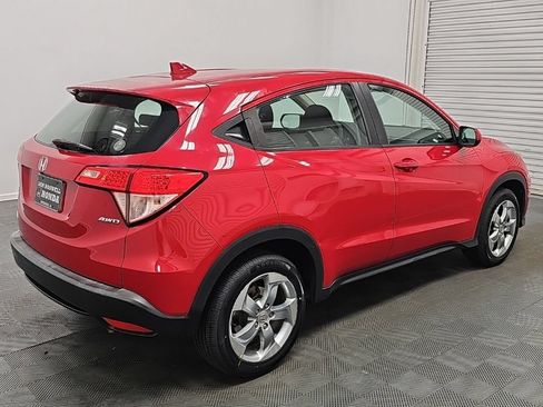 Used 2017 Honda HR-V LX image 9