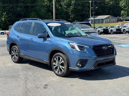 Used 2024 Subaru Forester Limited AWD/4WD image 1