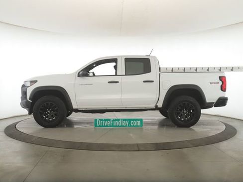 Used 2024 Chevrolet Colorado Trail Boss w/ Safety Package image 9
