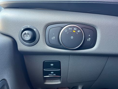 New 2026 Ford Transit 250 148 Medium Roof image 17