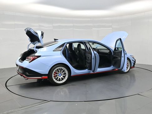 Used 2025 Hyundai Elantra N image 4