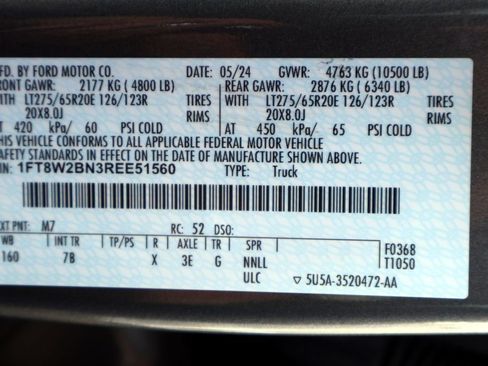 Used 2024 Ford F250 Platinum w/ FX4 Off-Road Package AWD/4WD image 42