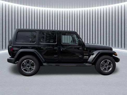 Certified 2023 Jeep Wrangler Unlimited Sahara w/ Cold Weather Group AWD/4WD image 5