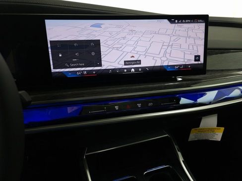 New 2025 BMW 740i xDrive image 19