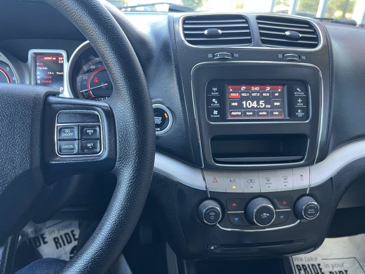 Used 2020 Dodge Journey SE FWD image 22