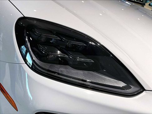 Used 2025 Porsche Cayenne S image 15