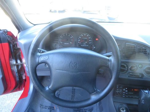 Used 1997 Dodge Avenger image 11