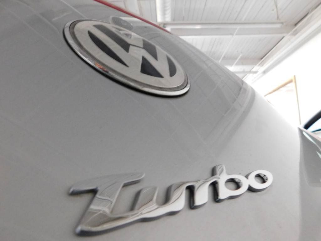Used 2005 Volkswagen Beetle GLS FWD image 13