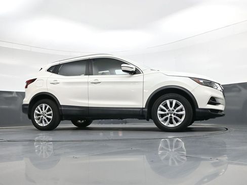 Used 2020 Nissan Rogue Sport SV AWD/4WD image 37