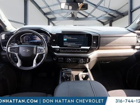 Used 2023 Chevrolet Silverado 1500 RST w/ Redline Edition AWD/4WD image 4