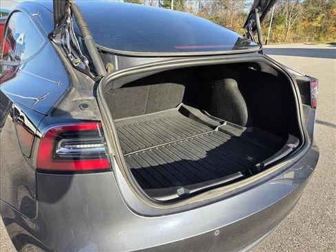 Used 2021 Tesla Model 3 Standard Range Plus image 13