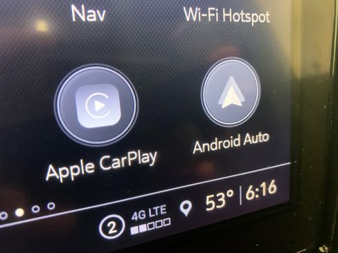 Used 2022 Chevrolet Traverse Premier w/ Redline Edition image 40