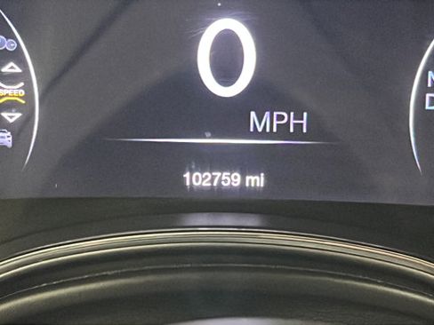 Used 2019 Jeep Grand Cherokee Laredo AWD/4WD image 10