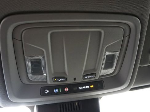 Used 2024 GMC Sierra 1500 Elevation image 51