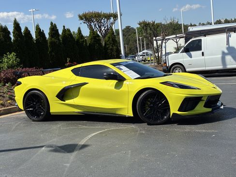 Used 2023 Chevrolet Corvette Stingray Preferred Cpe w/ 2LT image 3