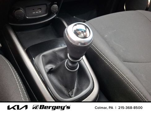 Used 2013 Kia Soul + FWD image 17