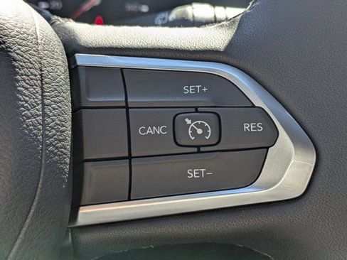 New 2026 Jeep Compass Latitude w/ Sun and Sound Group AWD/4WD image 23