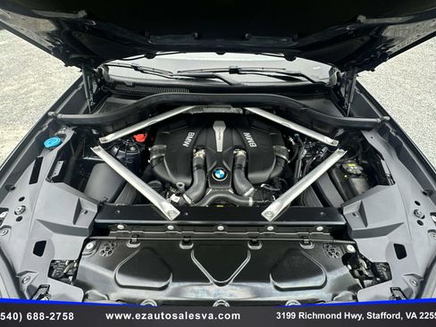Used 2019 BMW X5 xDrive50i w/ M Sport Package AWD/4WD image 12