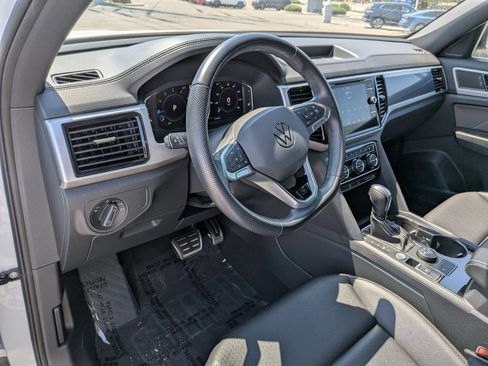 Used 2023 Volkswagen Atlas Cross Sport SEL R-Line AWD/4WD image 14