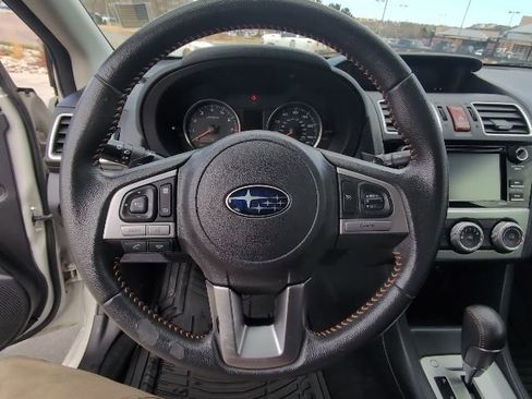Used 2017 Subaru Crosstrek 2.0i Premium image 12