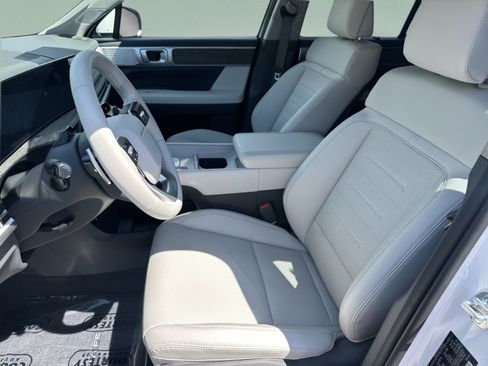 New 2027 Hyundai Santa Fe Limited FWD image 16