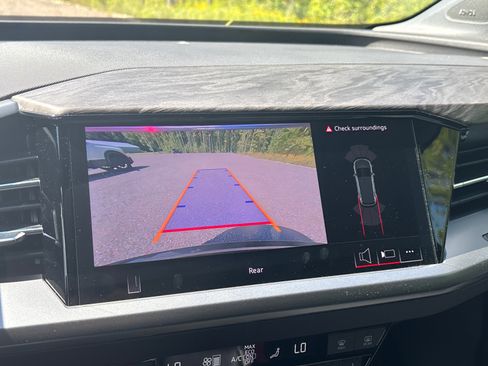 Used 2025 Audi Q4 e-tron Premium Plus image 44