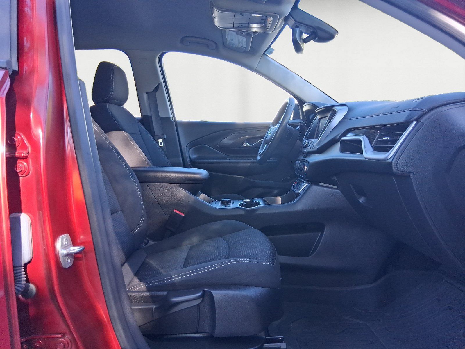 Used 2023 GMC Terrain SLE w/ Driver Convenience Package AWD/4WD image 9