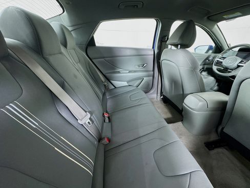 Used 2023 Hyundai Elantra SEL w/ Convenience Package FWD image 26