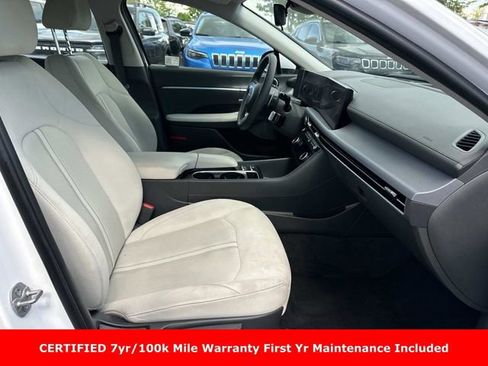 Used 2025 Hyundai Sonata SEL FWD image 10