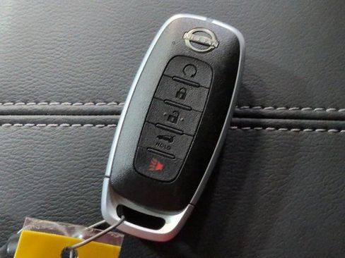 Used 2025 Nissan Murano SL w/ Cargo Package AWD/4WD image 26