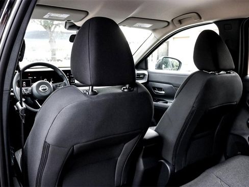 New 2025 Nissan Kicks SV image 21