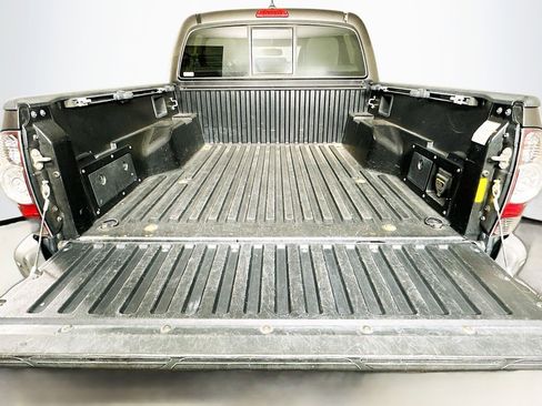 Used 2012 Toyota Tacoma 4x4 Double Cab w/ TRD Off-Road Pkg image 26