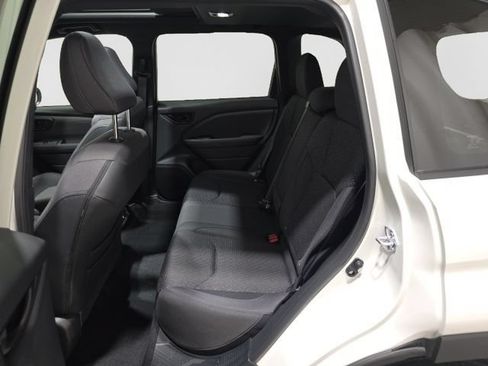Certified 2025 Subaru Forester Premium AWD/4WD image 28