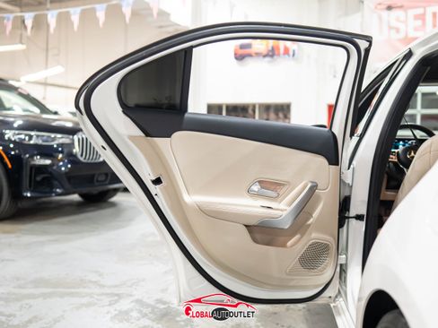 Used 2019 Mercedes-Benz A 220 image 39