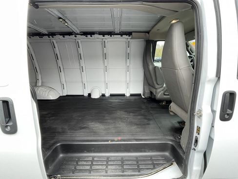 Used 2024 GMC Savana 2500 Extended w/ Driver Convenience Package RWD image 12