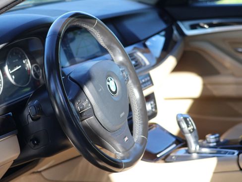 Used 2011 BMW 535i xDrive 535i xDrive Sedan 4D image 17