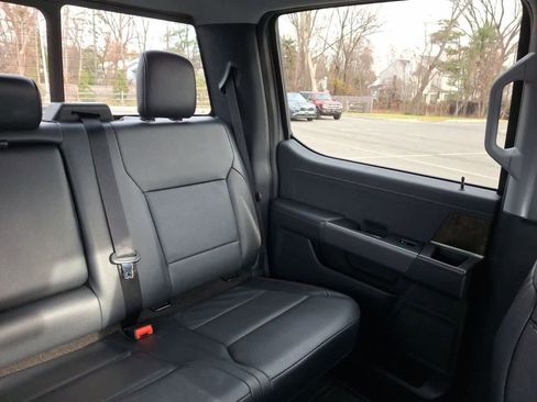 Certified 2022 Ford F150 Lariat w/ FX4 Off-Road Package image 14