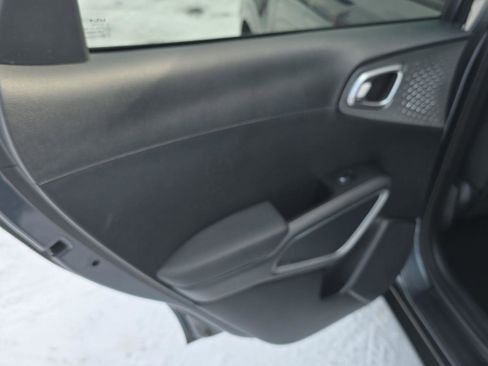 Used 2023 Kia Soul LX w/ Option Group 015 FWD image 31