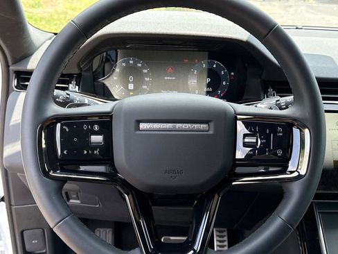 Certified 2024 Land Rover Range Rover Evoque Dynamic SE image 23
