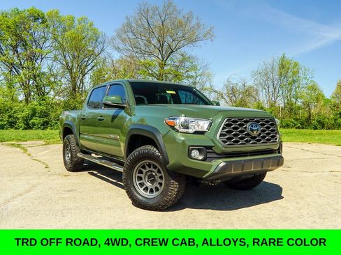 Used 2022 Toyota Tacoma TRD Off-Road w/ TRD Premium Off Road Package AWD/4WD image 1