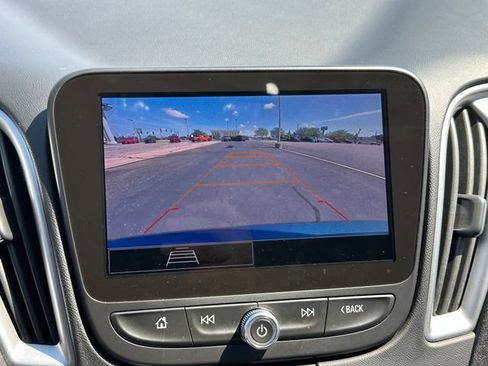 Used 2025 Chevrolet Malibu LT FWD image 22
