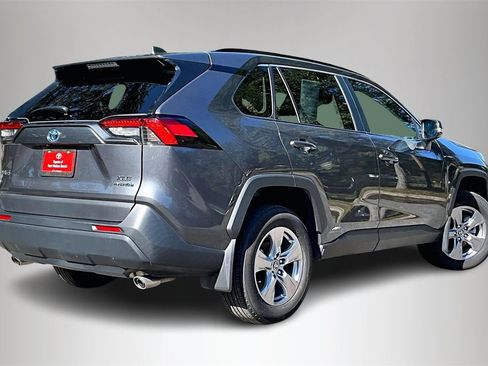 Used 2024 Toyota RAV4 XLE image 5
