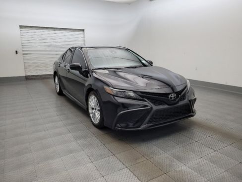 Used 2021 Toyota Camry SE w/ Carpet Mat Package (TMS) FWD image 13